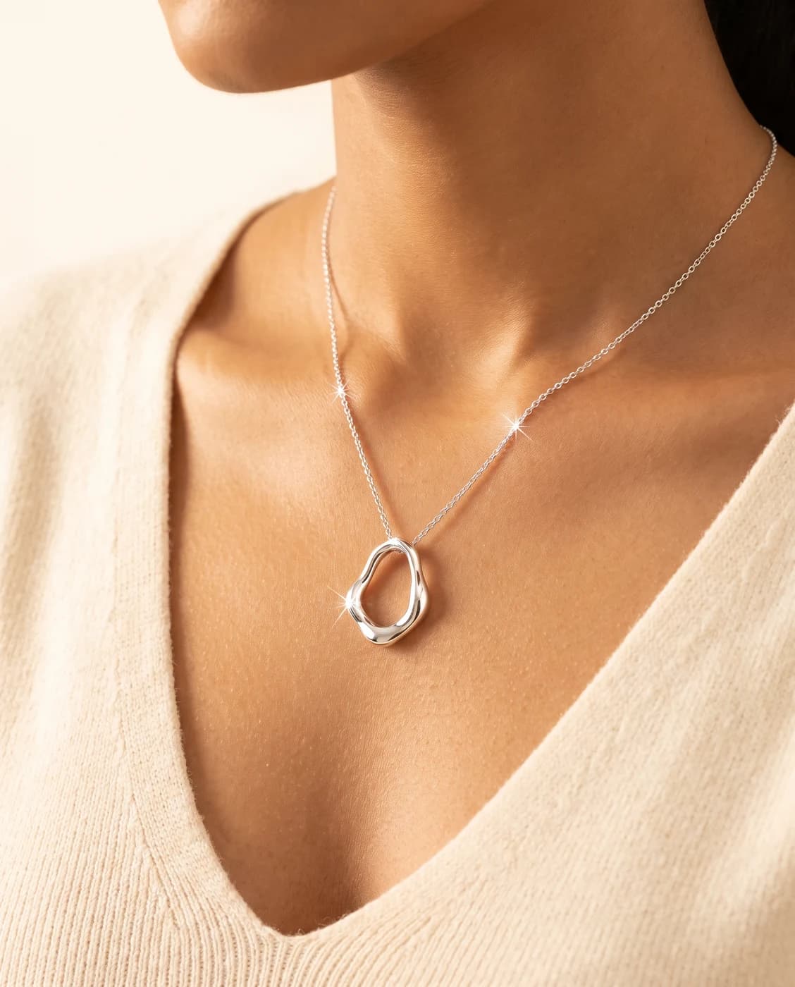 Chains & Pendants