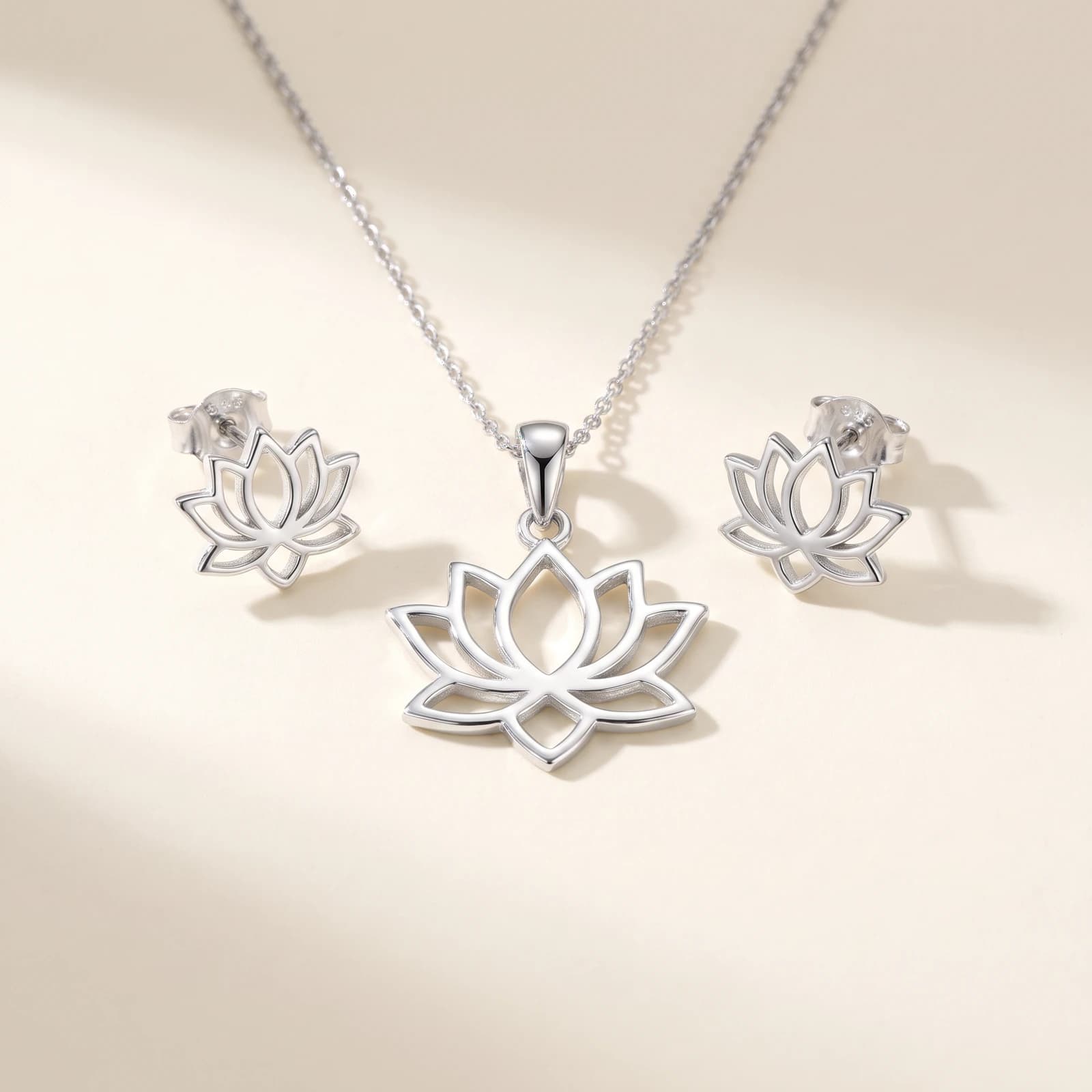 925 Silver Lotus Pendant & Stud Set