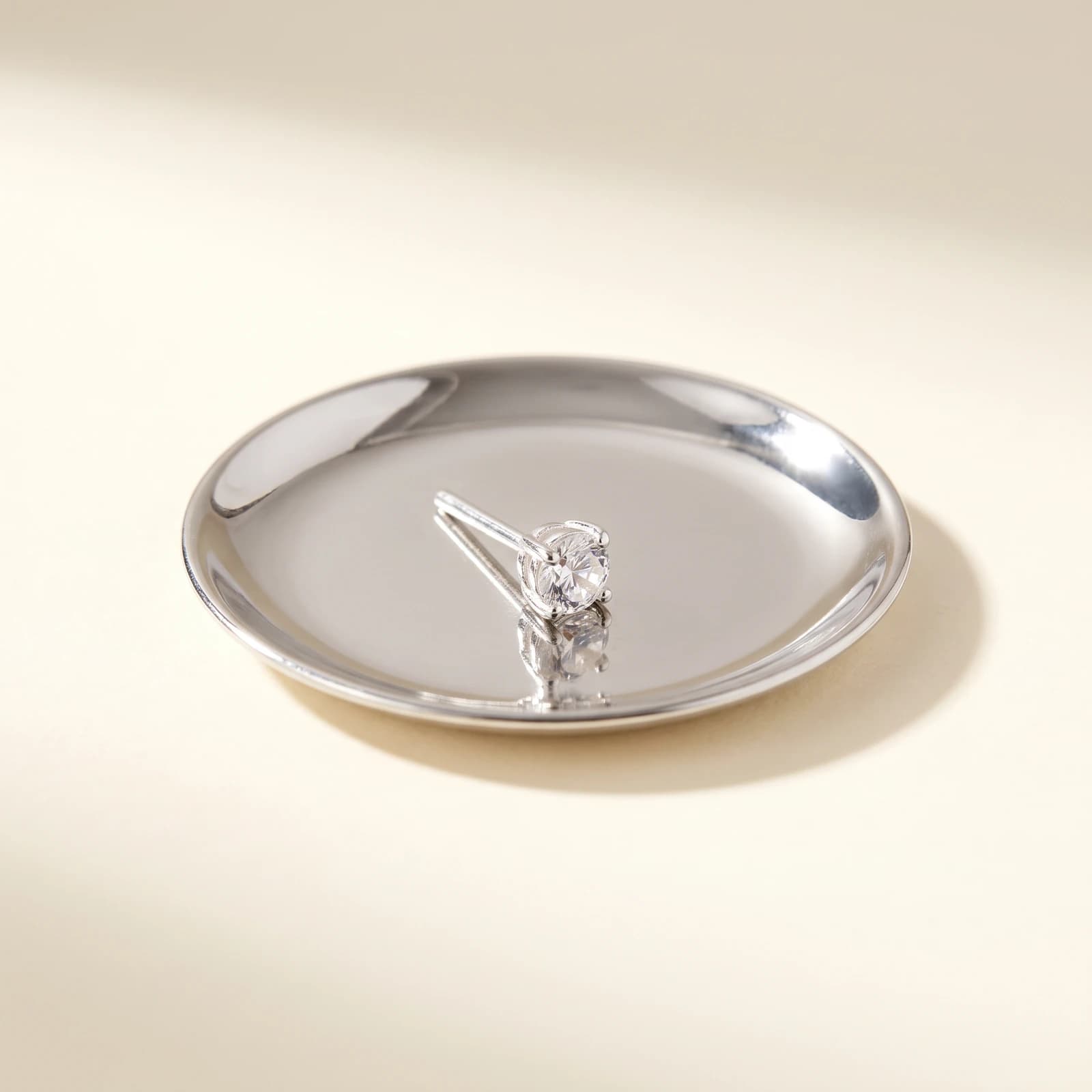 925 Silver Tiny Nose Stud · CZ