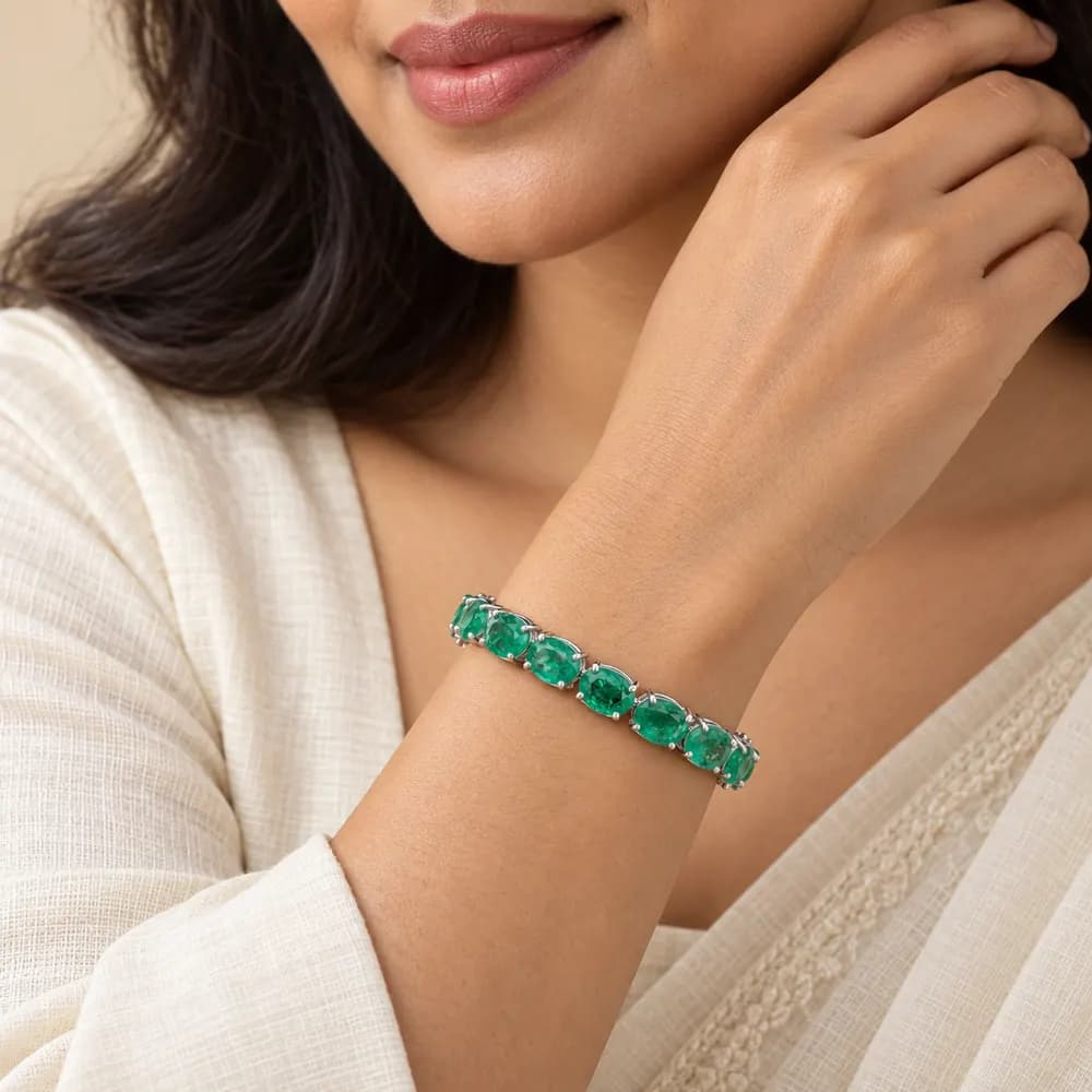 Emerald Oval Link Moissanite Bracelet — second view