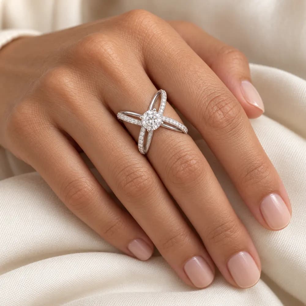Round Centre Infinity Crossover Moissanite Ring — second view